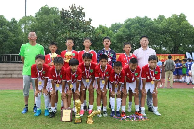 尼克·杨认为杰伦·布朗应获更多认可，接近MVP竞争